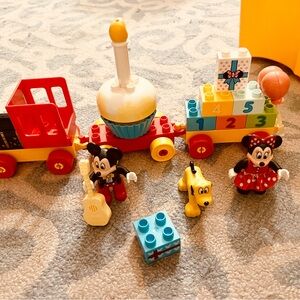 Lego Duplo Mickey Birthday Train